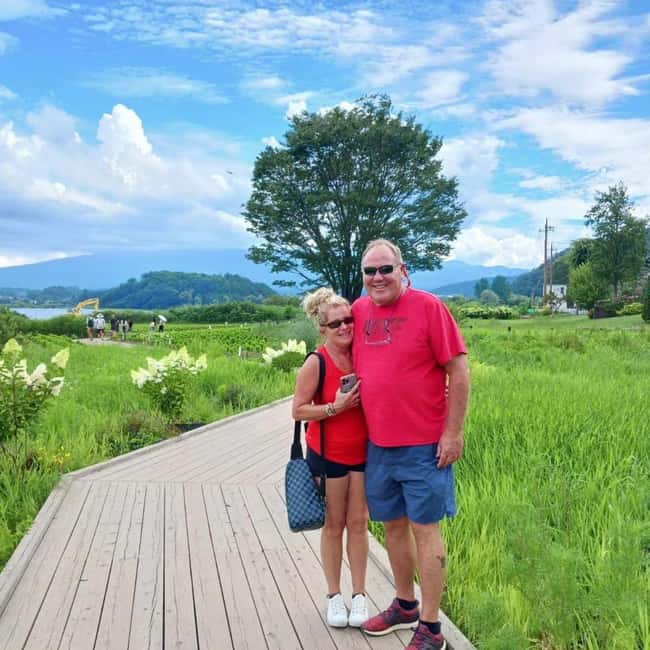 From Tokyo: Mt Fuji Private Day Tour In Luxury Land Cruiser - What this private Mt Fuji day is really like