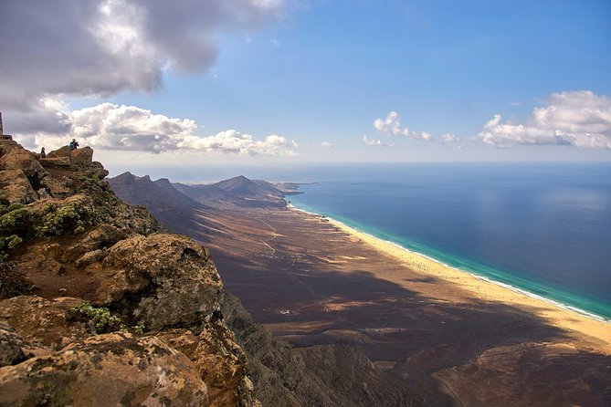 Fuerteventura: Cofete Beach and "Villa Winter" VIP Tour - The rough road to Cofete is part of the adventure