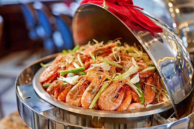 Full Day Halong Bay Luxury Limousine Bus & Buffet Lunch - Hang Luon by kayak or bamboo boat