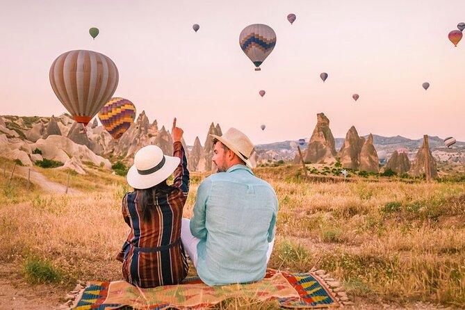 Full Day Private Cappadocia Tour (Luxury Van + Private Guide ) - Göreme viewpoint: begin with the big picture