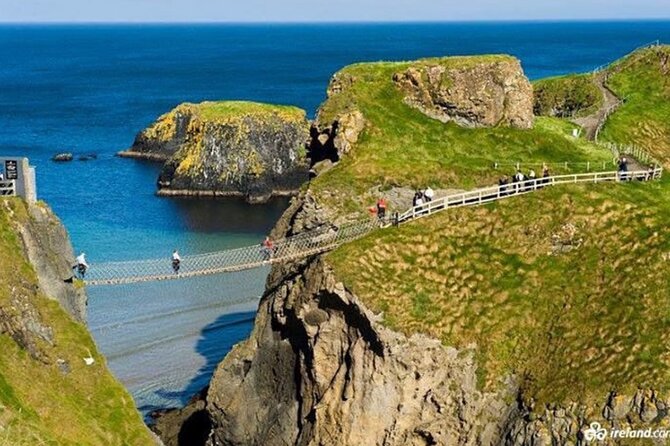 Giant's Causeway Private Tour from Belfast in Luxury Mercedes - Price, extra fees, and overall value
