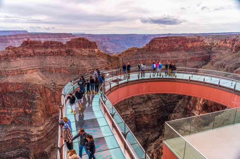 Grand Canyon Hoover Dam and Joshua Tree VIP Small Group Tour - The small van makes the road easier