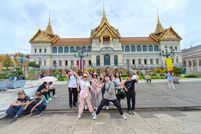 Grand Palace, Temples, and Canal Private Tour [Optional Luxury] - Wat Phra Kaew and the Emerald Buddha
