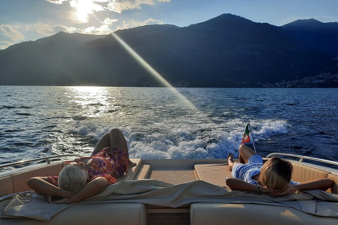 Grand Tour, 1h to 4h private luxury speedboat at Lake Como - Isola Comacina and the swimming break