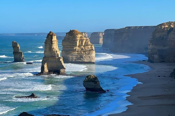 Great Ocean Road Private Tour In Luxury Vehicle.Customised Option - Apollo Bay for lunch and a breather