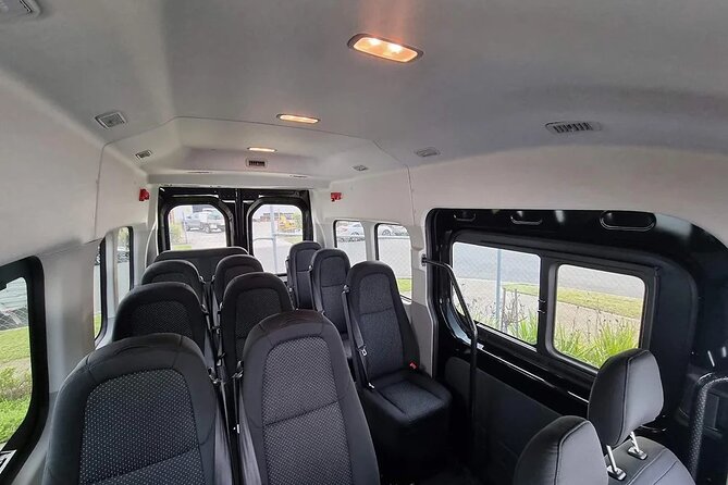 Great Ocean Road Tour Reverse –SML GRP-DLUX Mini Bus Hotel Pickup - The Twelve Apostles delivers the headline view