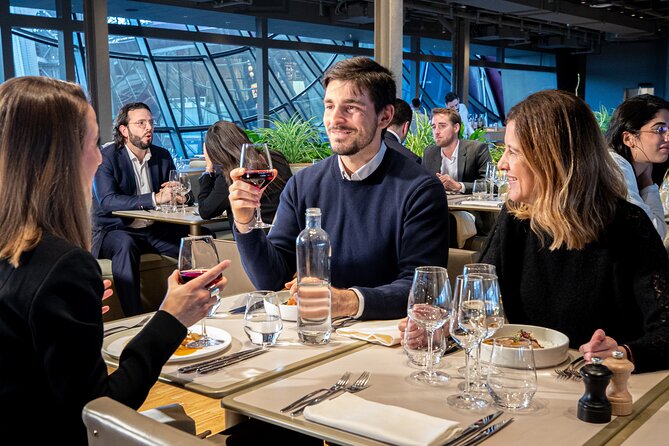 Guided Luxury Paris Day Trip with Optional Lunch at the Eiffel Tower - Starting at St Pancras and crossing the Channel