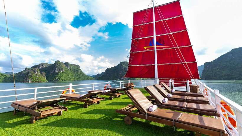 Ha Long Bay - Bai Tu Long Bay Luxury Boat Tour & Transfer - What the $155 price covers