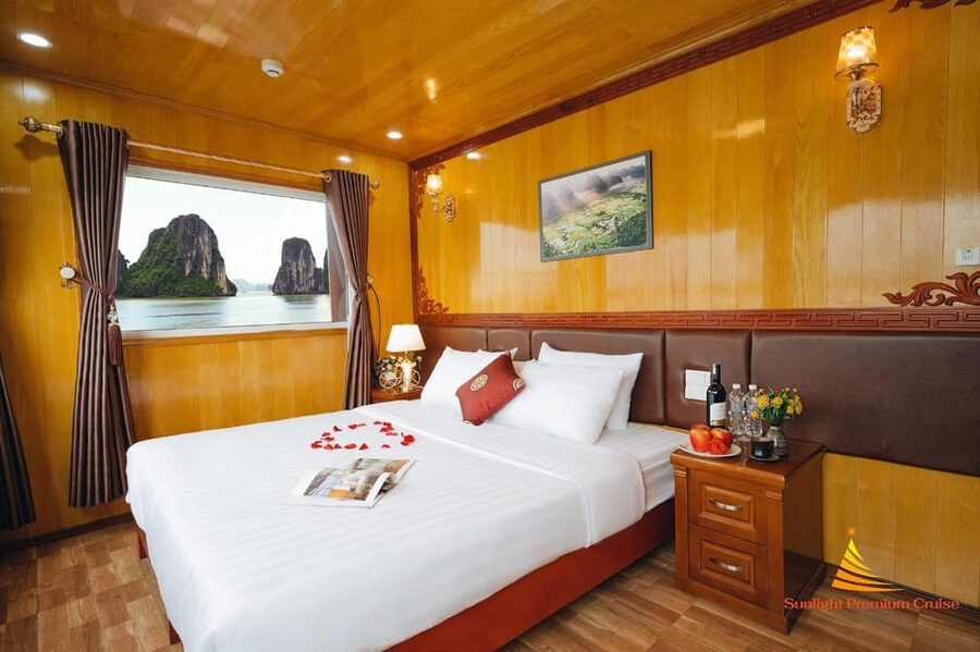 Ha Noi: Lan Ha Bay luxury cruise with private bancony, meals - Practical packing and planning advice