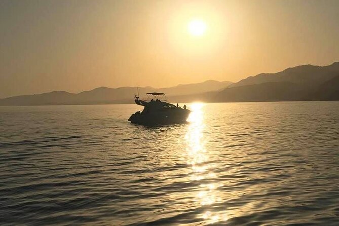 Half-Day Luxury Motor Yacht Cruise in Granada - Is this four-hour yacht cruise worth booking?
