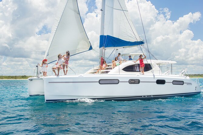 Half-Day Luxury Sailing Experience in Tulum with Open Bar - What to bring and what to plan around