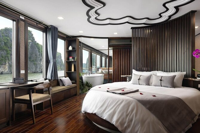 Halong Bay 3-day trip with Luxury Cruise - What the first morning is like