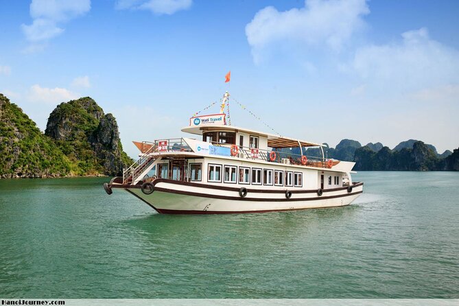 Halong Bay Cruise Luxury Full Day Tours - The guides make a practical difference