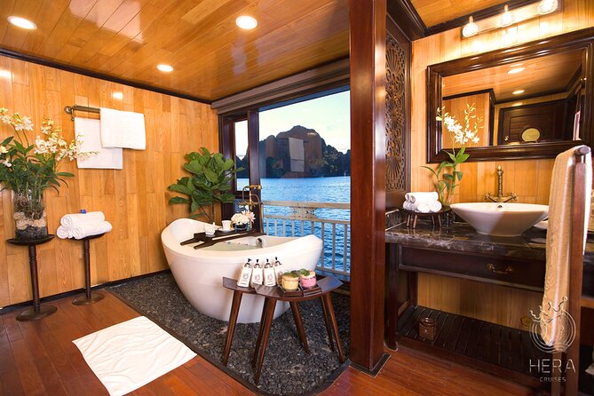 Halong Bay - Hera Cruise - All Inclusive Multi Days Tour - Evening onboard: meals, cooking, and happy hour