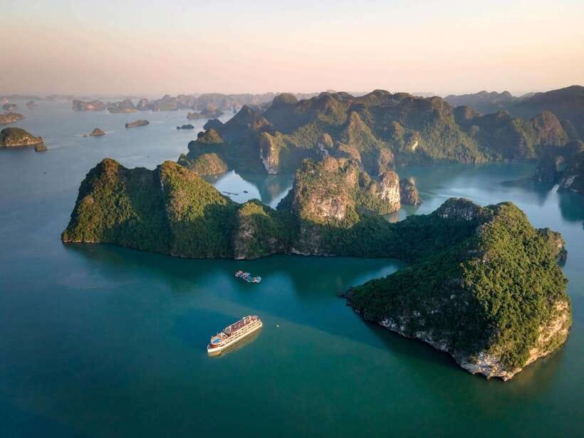 Halong Bay Luxury Cruise: Kayak&Swim,Cave, Party BEST SELLER - The Hanoi pickup and early road journey