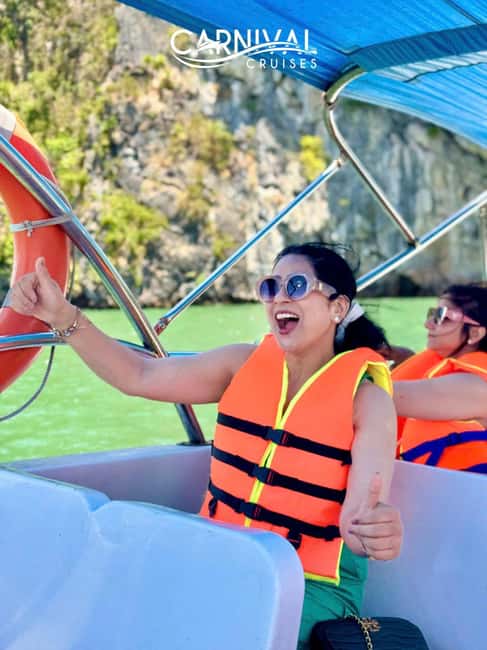 Halong Bay: Luxury Day Cruise w/ Pool, Kayak, Free Transfer - The first hours on the bay