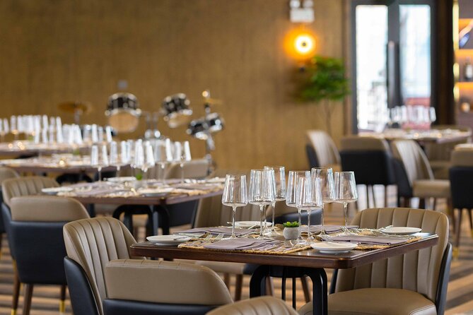 Halong Bay Luxury Dinner Cruise - Ambassador - What kind of Ha Long Bay experience is this?