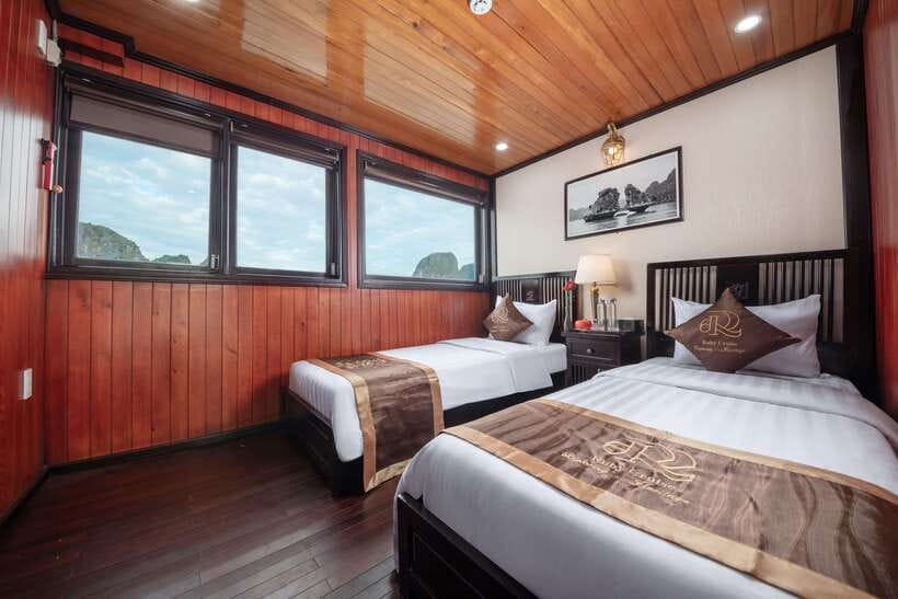 Hanoi: Ha Long Bay 2-Day 1-Night Tour by 4-star Luxury Junk - Food, cabins, and what the price covers