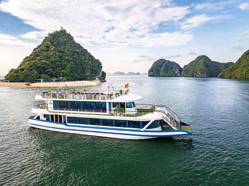 Hanoi: Ha Long Bay Day Trip - Luxury Cruise & Buffet Lunch - Luon Cave by kayak or bamboo boat