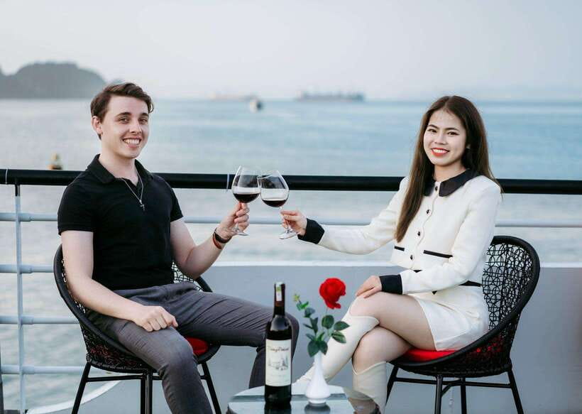 Hanoi/Ha Long: Ha Long Bay Luxury Day Cruise by Catamaran - Leaving Hanoi for Ha Long Bay