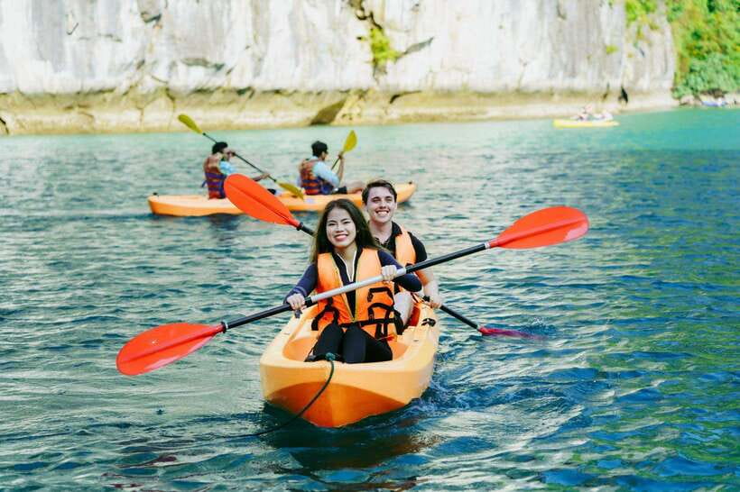 Hanoi/Ha Long: Ha Long Bay Luxury Day Cruise by Catamaran - A Vietnamese lunch served while the bay passes by