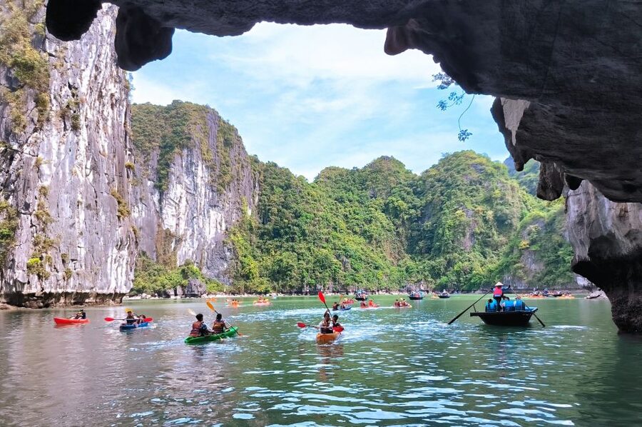 Hanoi Halong Luxury Day Tour with Private Cabin - Titop Island’s viewpoint and beach time