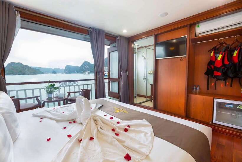 Hanoi: Lan Ha Bay -Cat Ba Island 1 or 2-Day on Luxury Cruise - Morning transport from Hanoi and the pier