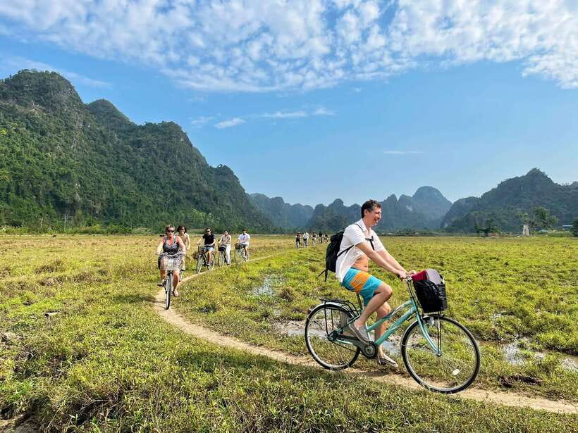 Hanoi: Lan Ha Bay -Cat Ba Island 1 or 2-Day on Luxury Cruise - Kayaking by Dark and Bright Caves