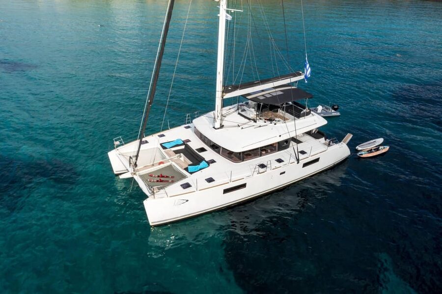 Heraklion: Dia Island Luxury Catamaran Cruise with Meal - What the $127 price really covers
