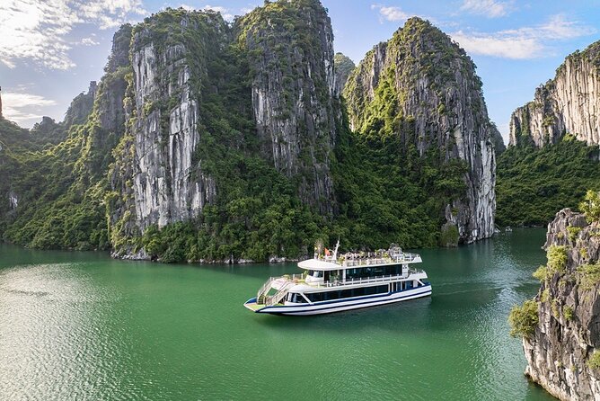 Hercules Grand Day Cruise Tour, Sung Sot Cave,Titop, Luon Cave - Why this day trip works
