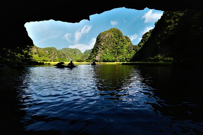 Hidden Ninh Binh Luxury Full Day Group Tour (Tam Coc - Hoa Lu) - Tam Coc by small boat for about 1.5 hours