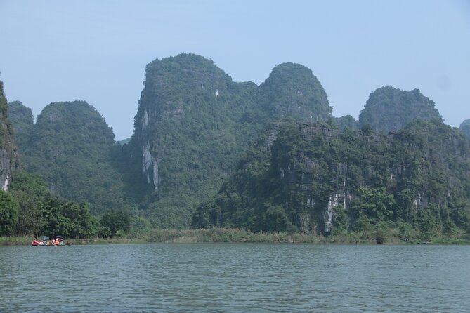 Hidden Ninh Binh Luxury Full Day Group Tour (Tam Coc - Hoa Lu) - Guides can shape the whole day