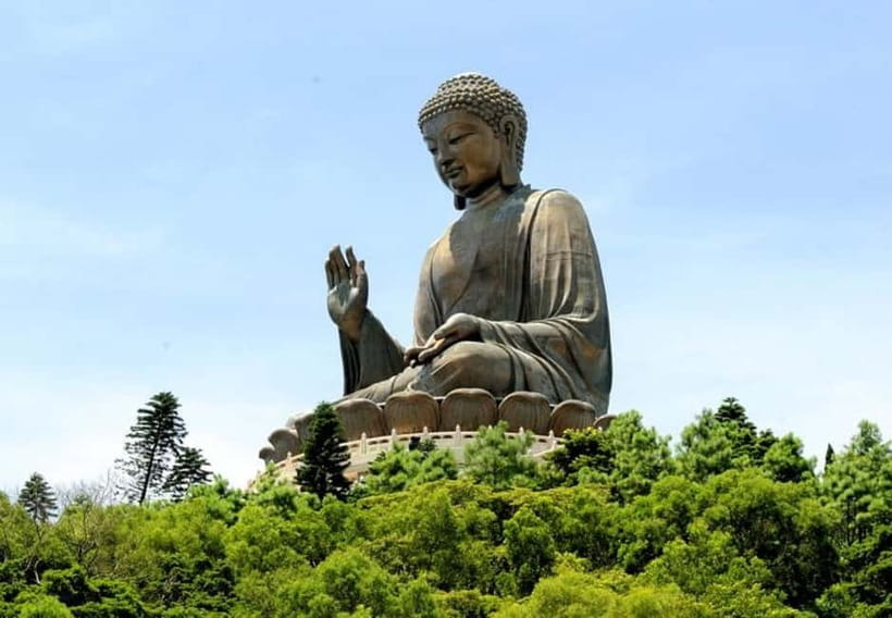 Hong Kong: Lantau VIP Priority Cable Car, Big Buddha & Tai O - Riding Ngong Ping 360 above Lantau Island