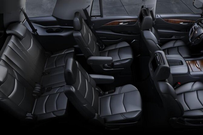 Honolulu Airport & Waikiki Hotels Private Transfer by Luxury SUV(up to 5 people) - A calmer arrival at Honolulu Airport