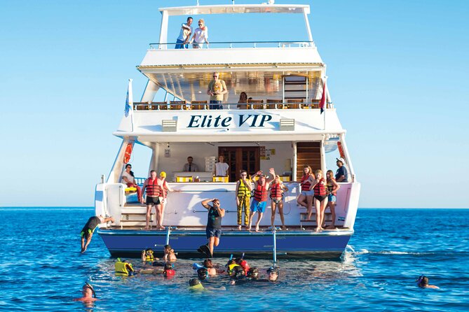 Hurghada: Elite VIP Cruise with Seafood and BBQ Buffet Lunch - Seafood and BBQ lunch on the dining deck