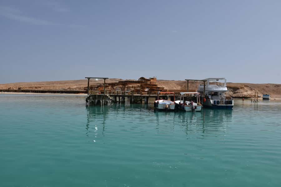 Hurghada: Luxury Giftun island w/snorkeling/lunch & Massage - Two reef stops in the Red Sea