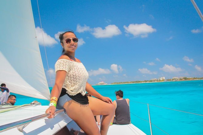 Isla Mujeres Catamaran Luxury Sailing Experience - Lunch, open bar, and the spinnaker ride