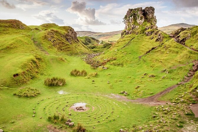 Isle of Skye, Loch Ness & Highlands: 3-Day Private Luxury Tour - Day 1: The Kelpies, Stirling, and the road to Glencoe
