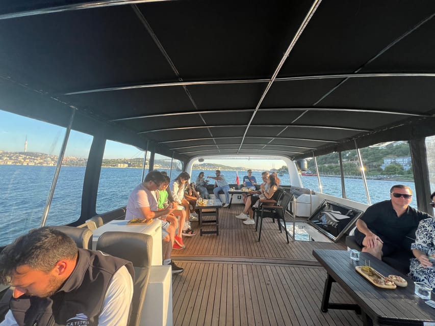 Istanbul: Bosphorus Cruise by Luxury Yacht - Key points at a glance