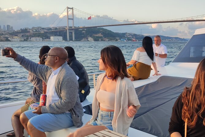 Istanbul Bosphorus Sunset Cruise on Luxury Yacht - Kuruçeşme, Arnavutköy, and Bebek
