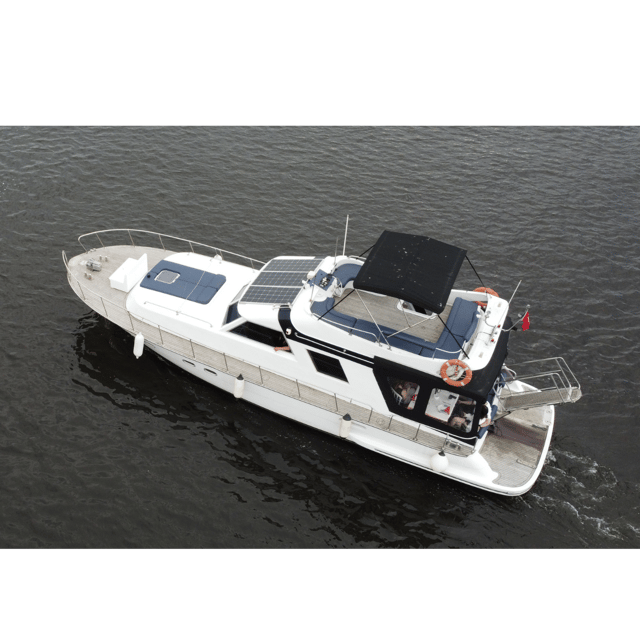 İstanbul:Private Luxury Yacht on Bosphorus 14 Meter(46 feet) - Price, group size, and practical value