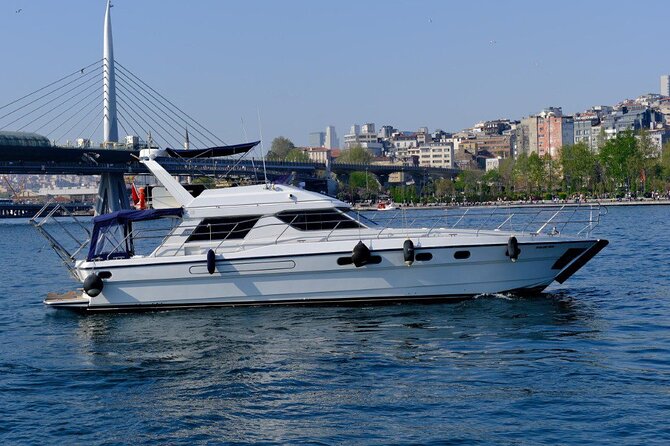 Istanbul Private Luxury Yacht on Bosphorus - Thirty minutes beside the Asian shore
