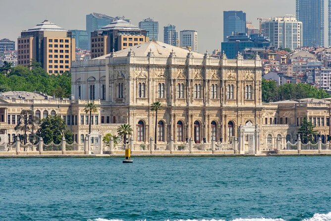Istanbul Private Luxury Yacht on Bosphorus - What the private yacht format is worth