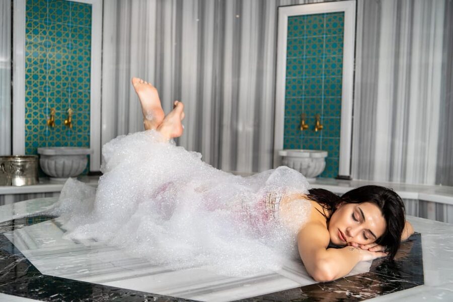Istanbul: Public, Private or VIP Hammam & Spa in Old City - The traditional 30-minute hammam ritual