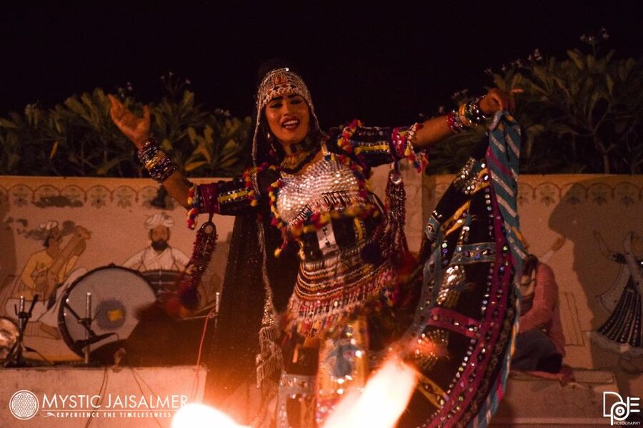 Jaisalmer: Romantic Night with Luxury Desert Camping - Reaching the dunes and Desert National Park