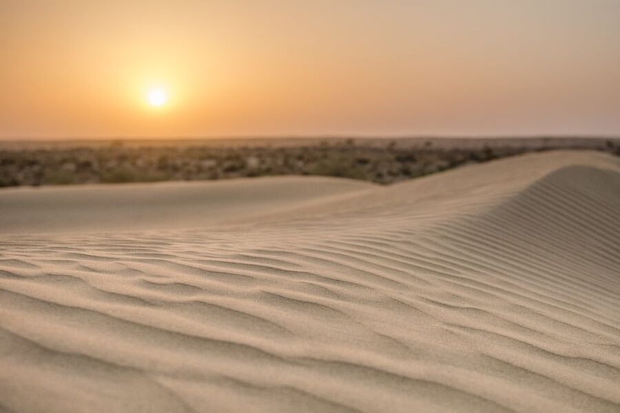 Jaisalmer: Romantic Night with Luxury Desert Camping - Dinner, music, and Rajasthani dance