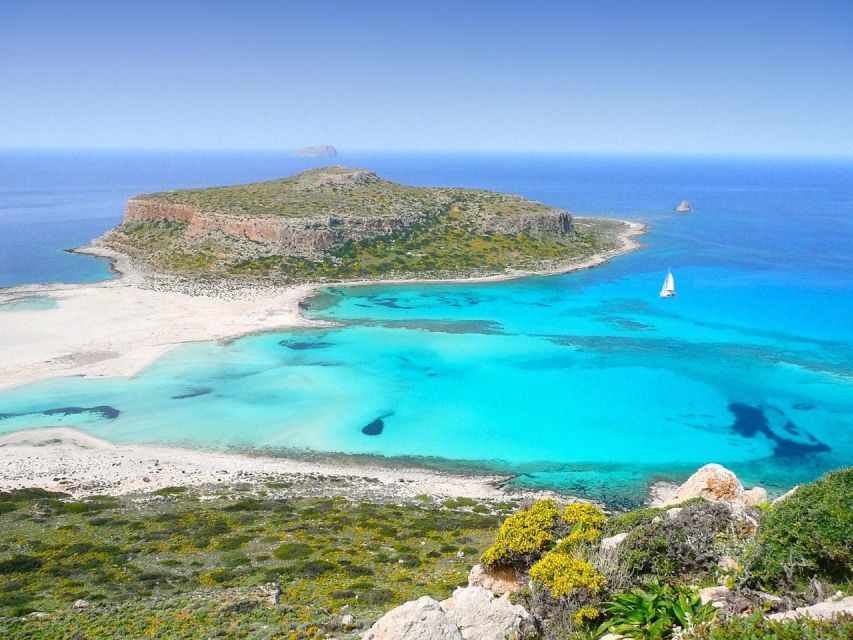 Kissamos: Balos & Gramvousa Luxury Catamaran Sailing Cruise - Cretan lunch, local drinks, and a useful open bar