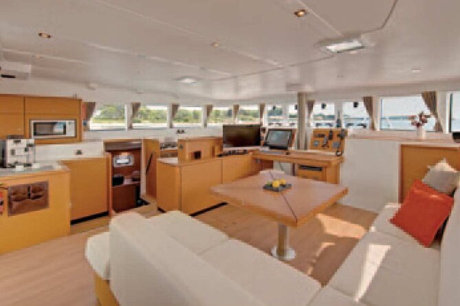 Kona Luxury Catamaran Yacht Snorkel & Sail - Kailua-Kona from the water
