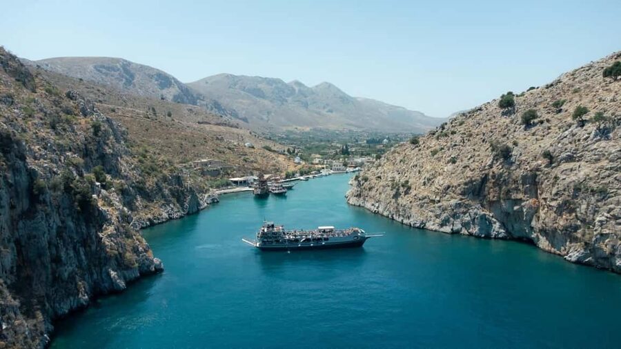Kos Pearl 3 Island: Lounge in Luxury on the Aegean Waves - Vathi and the pleasure of a proper wander