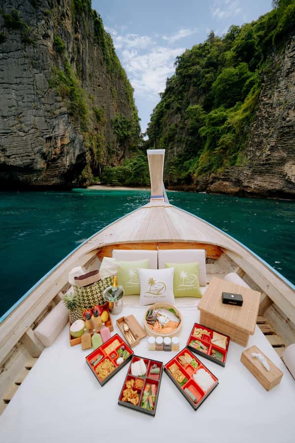 Krabi: 4-Islands Luxury Longtail Boat Private Half Day Tour - Why the private longtail format works